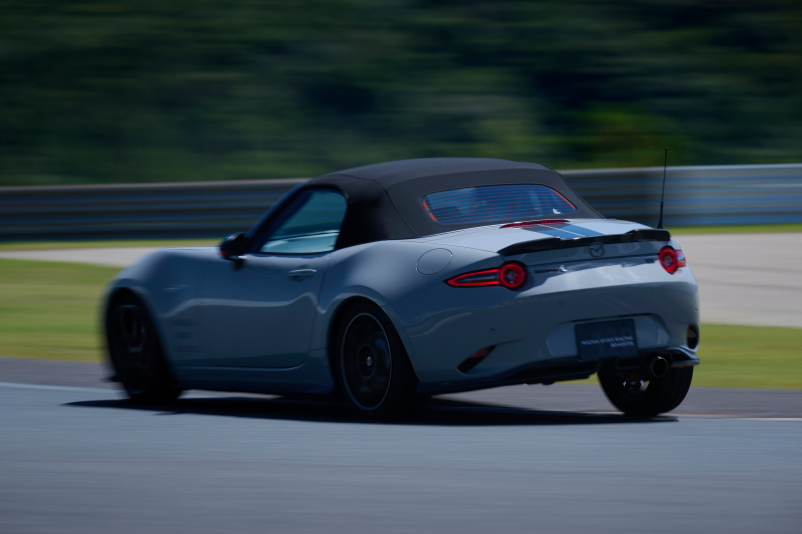MAZDA SPIRIT RACING ROADSTER 12R