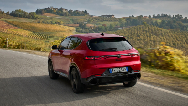 アルファ ロメオ トナーレ