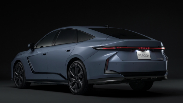 LEXUS_ES