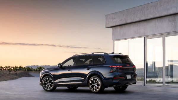 Audi_Q9